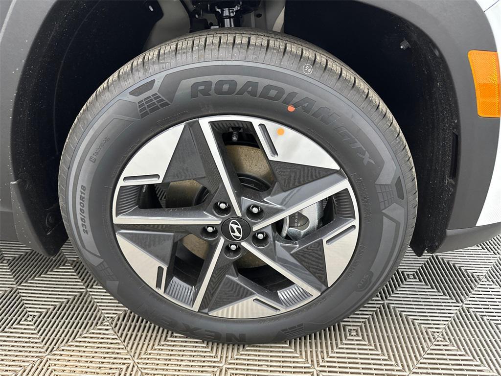 new 2025 Hyundai TUCSON Hybrid car, priced at $33,638