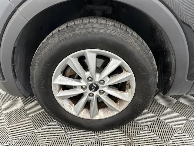 used 2019 Kia Sorento car, priced at $16,491