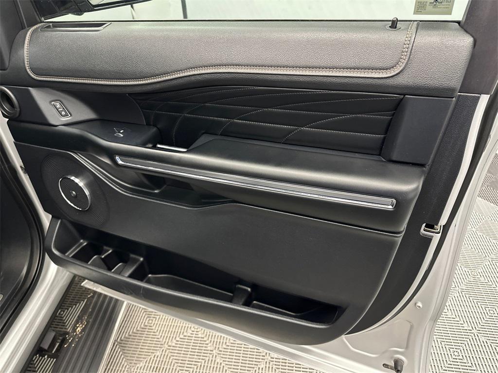 used 2018 Ford Expedition car, priced at $24,347