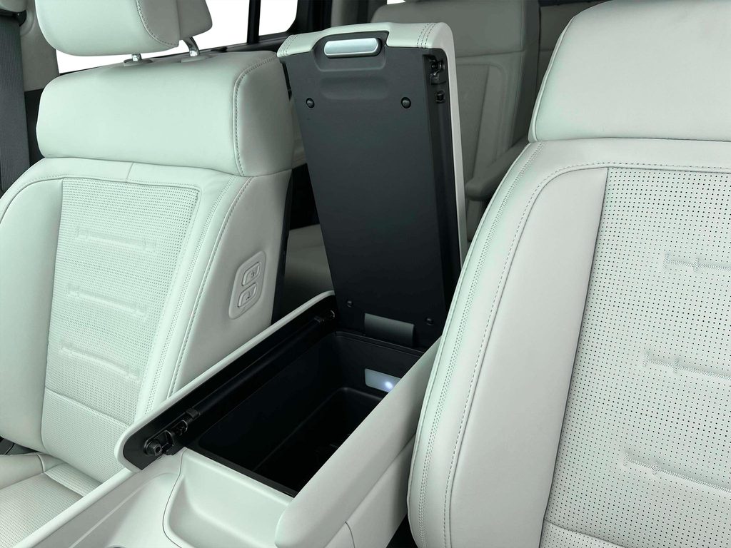 new 2025 Hyundai SANTA FE HEV car, priced at $46,650