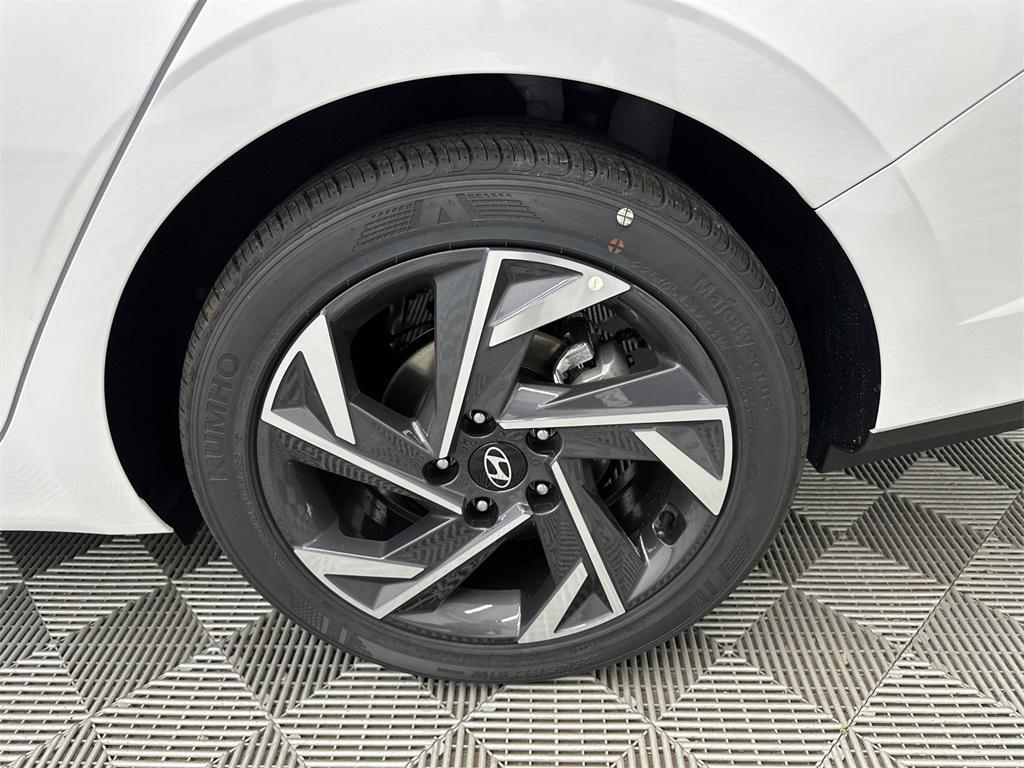new 2025 Hyundai Elantra car, priced at $23,604