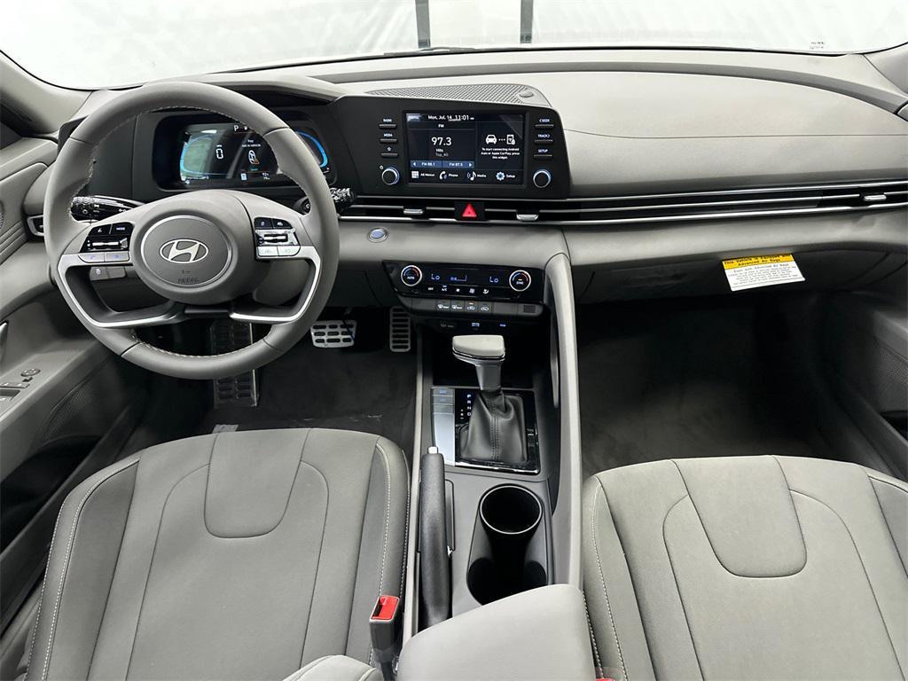 new 2025 Hyundai Elantra car, priced at $23,604