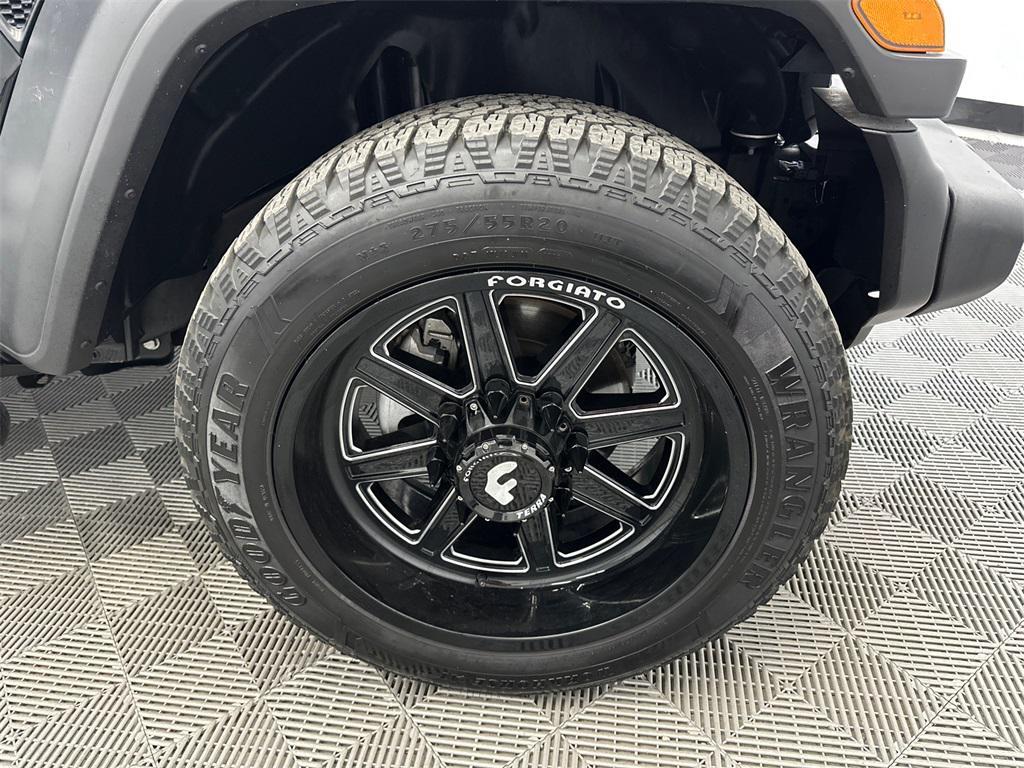used 2021 Jeep Wrangler Unlimited car, priced at $27,733