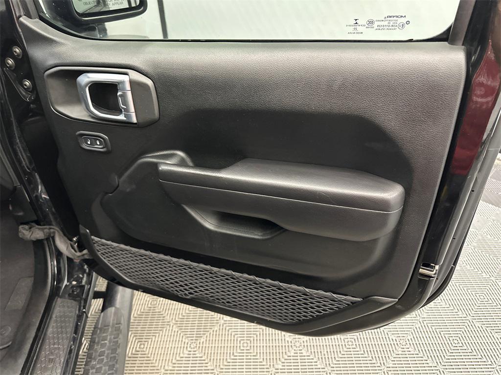 used 2021 Jeep Wrangler Unlimited car, priced at $27,733