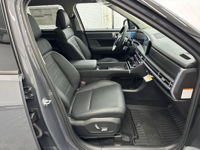 new 2025 Hyundai Santa Fe car, priced at $42,458