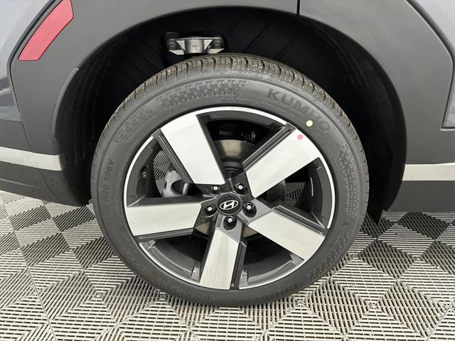 new 2025 Hyundai Santa Fe car, priced at $42,458