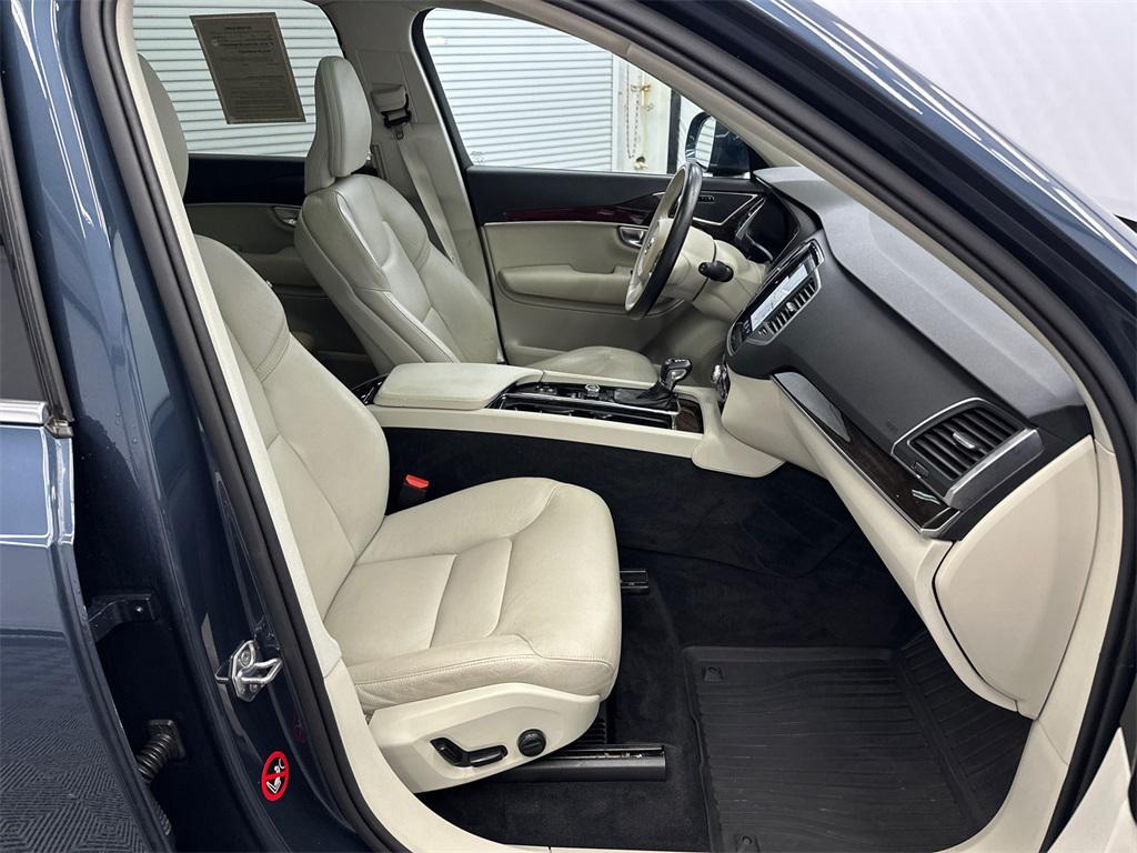 used 2019 Volvo XC90 car, priced at $23,212