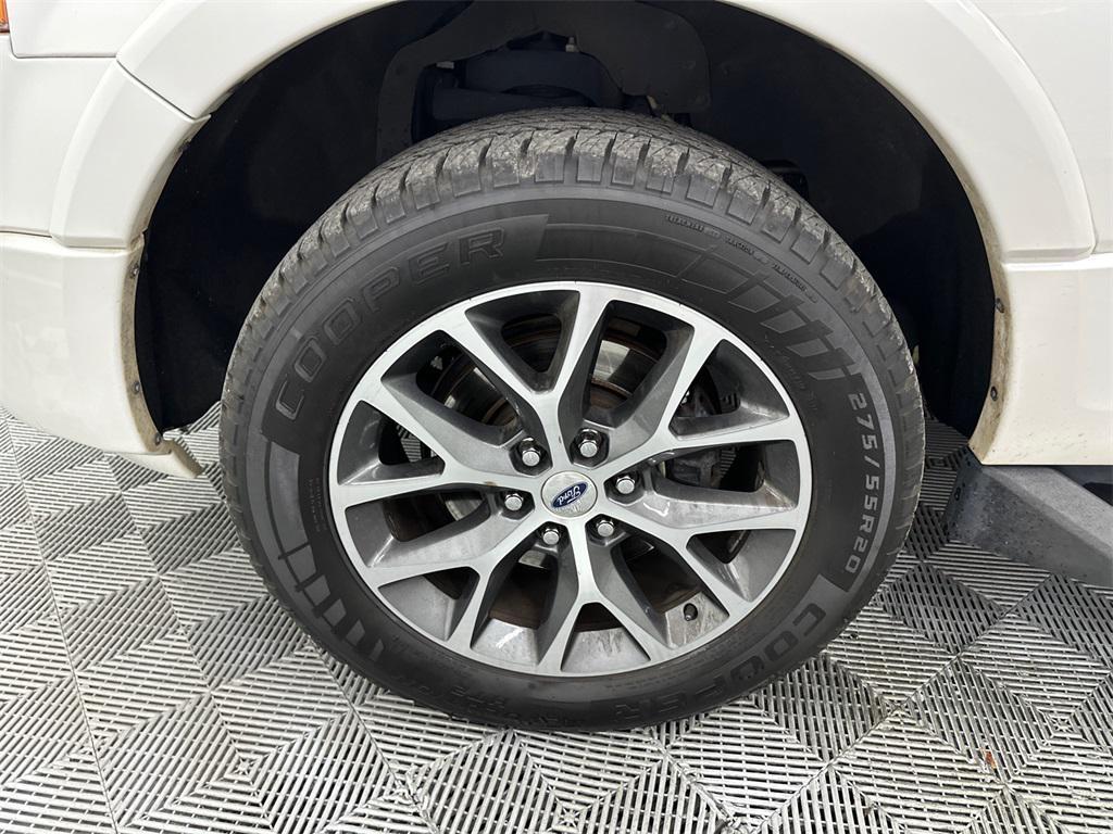 used 2016 Ford Expedition car, priced at $10,475