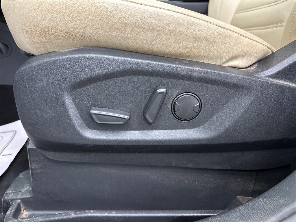 used 2022 Ford Edge car, priced at $22,722