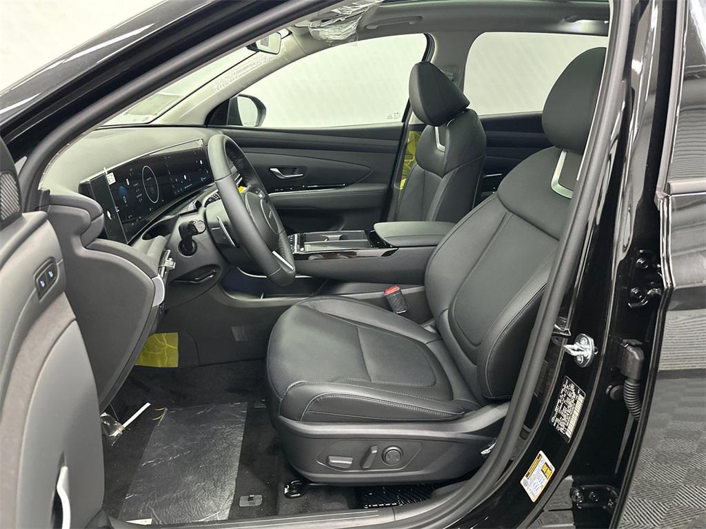 new 2025 Hyundai TUCSON Hybrid car, priced at $40,292