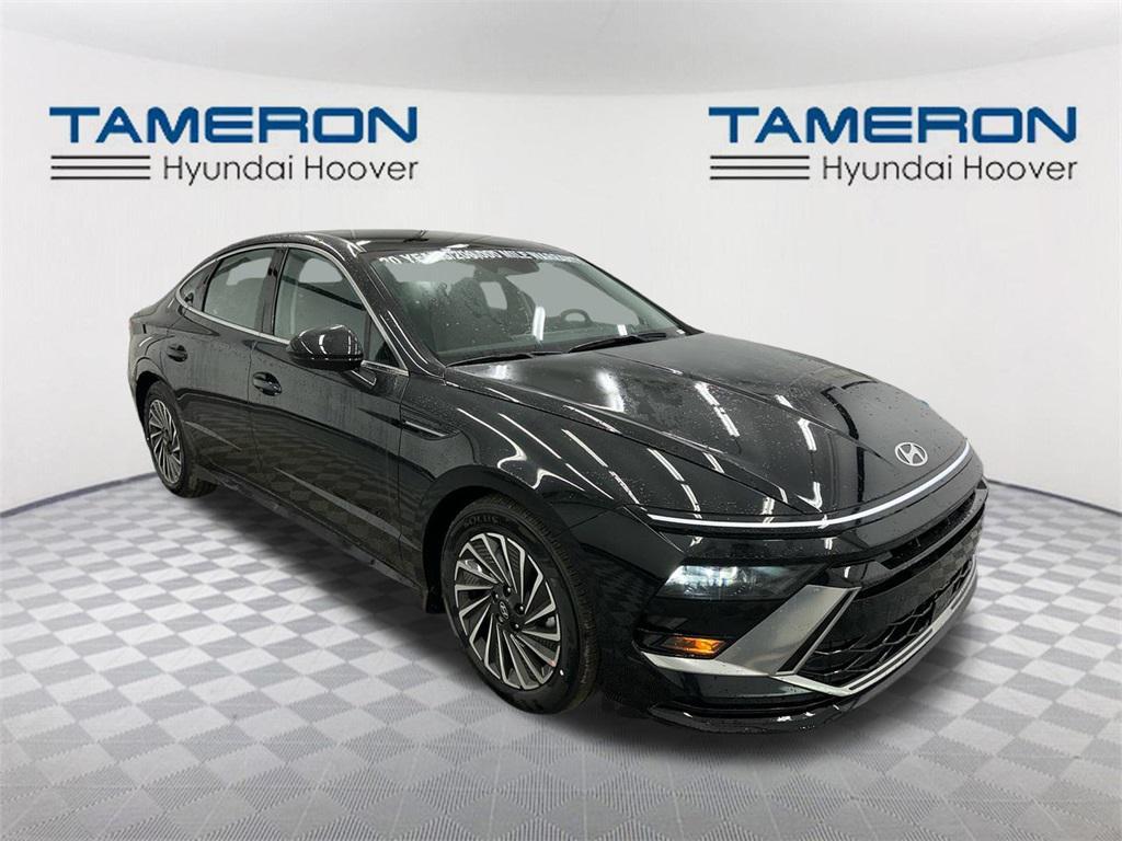 new 2025 Hyundai Sonata Hybrid car, priced at $29,368