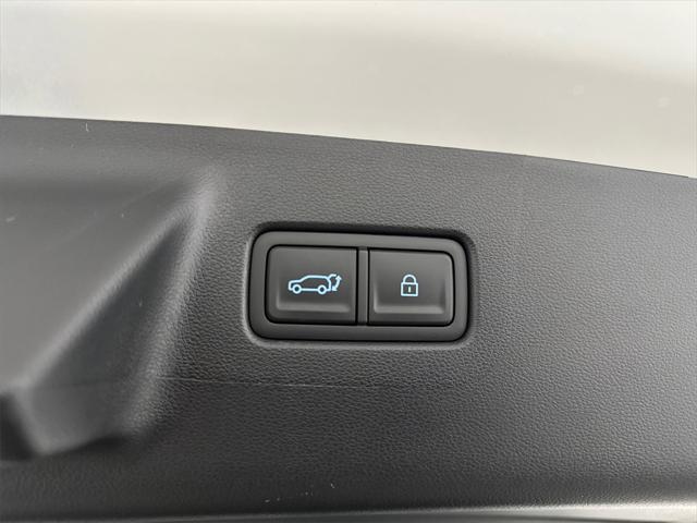 new 2025 Hyundai Santa Fe car, priced at $37,269