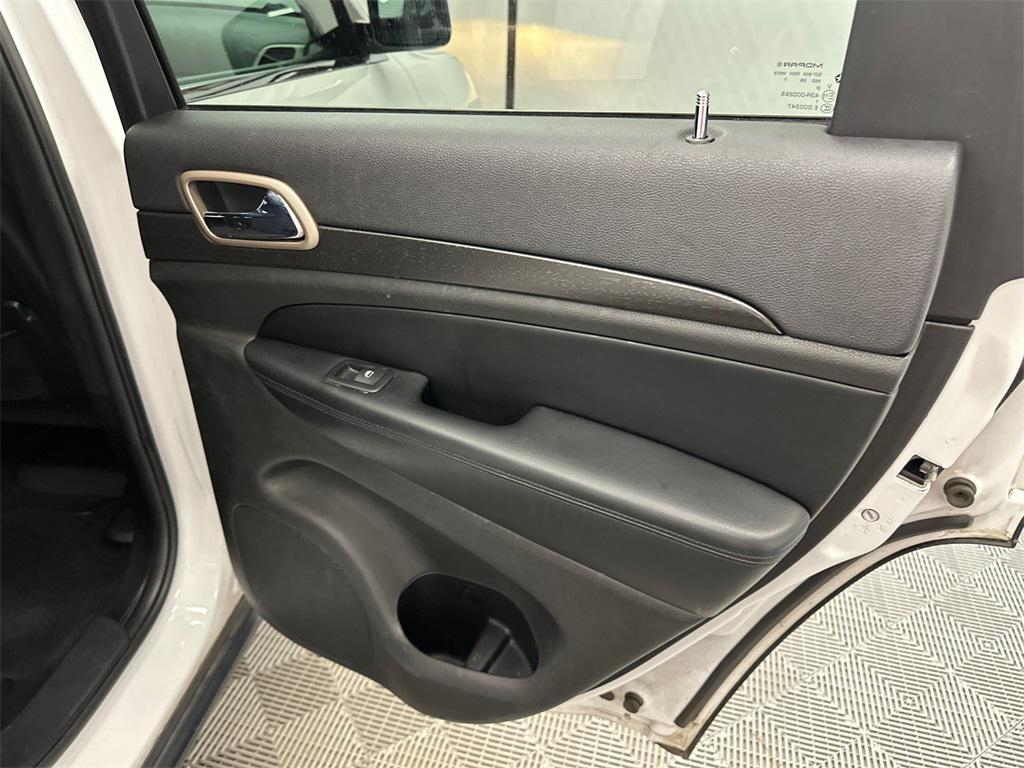used 2017 Jeep Grand Cherokee car, priced at $14,362