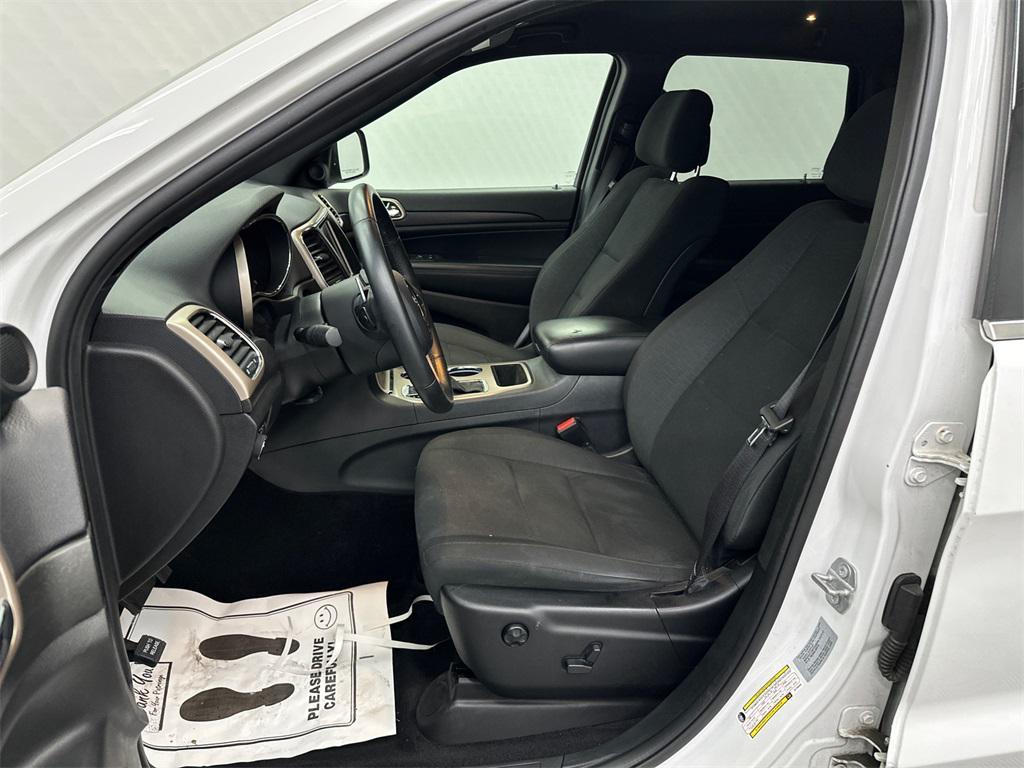 used 2017 Jeep Grand Cherokee car, priced at $14,362