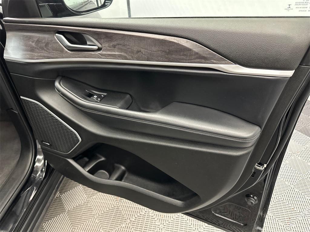 used 2022 Jeep Grand Cherokee L car, priced at $25,828