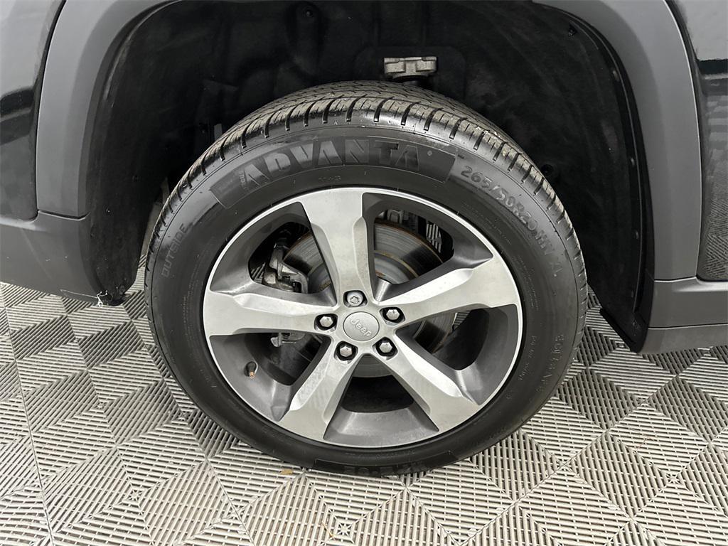 used 2022 Jeep Grand Cherokee L car, priced at $25,828