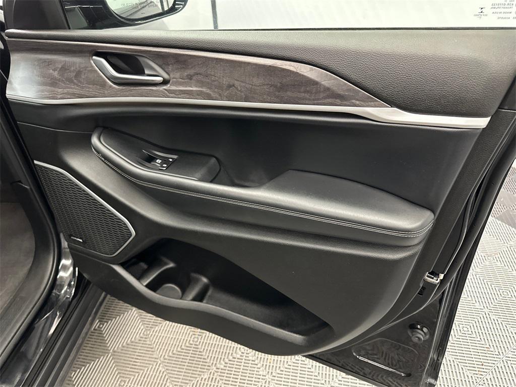 used 2022 Jeep Grand Cherokee L car, priced at $27,653