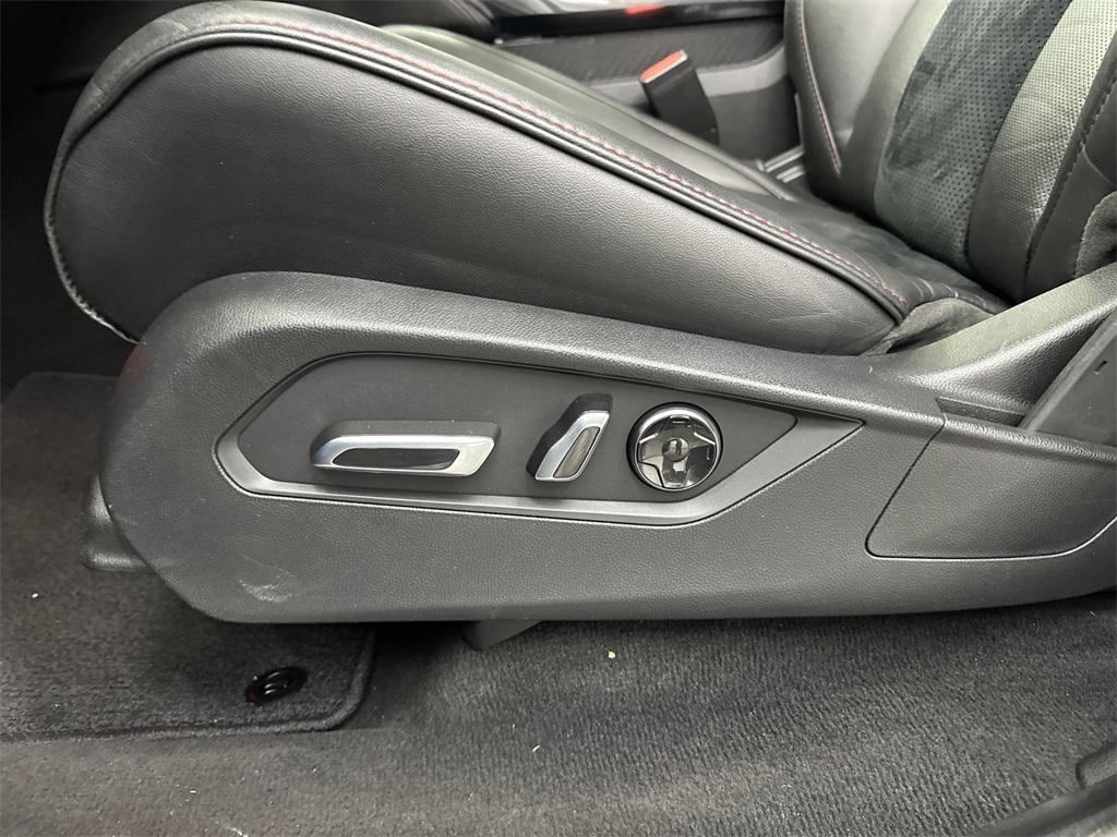 used 2022 Acura MDX car, priced at $32,582