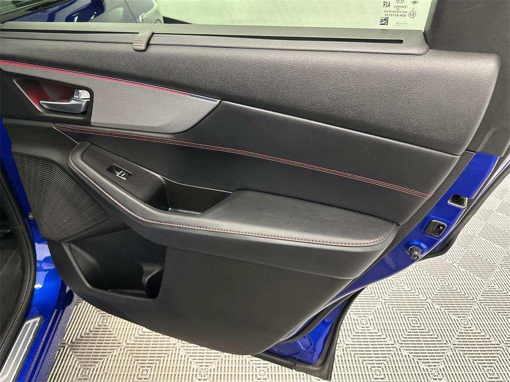 used 2022 Acura MDX car, priced at $32,582
