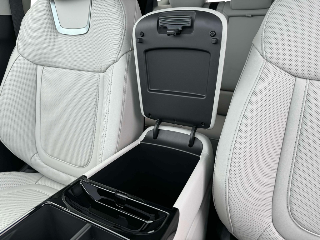 new 2025 Hyundai Tucson car, priced at $39,340