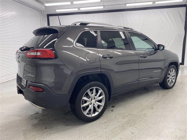used 2018 Jeep Cherokee car, priced at $10,991