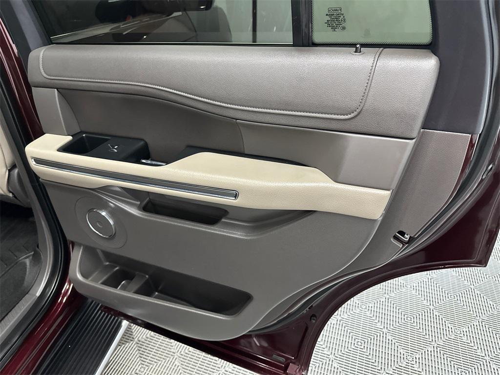 used 2021 Ford Expedition car, priced at $31,791