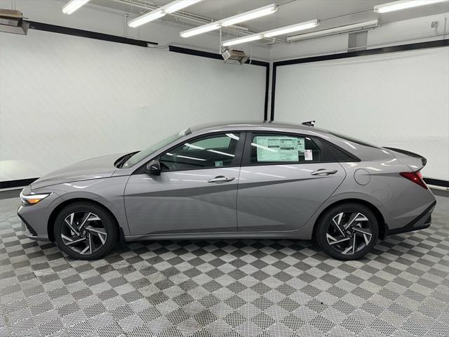 new 2025 Hyundai Elantra car, priced at $23,074