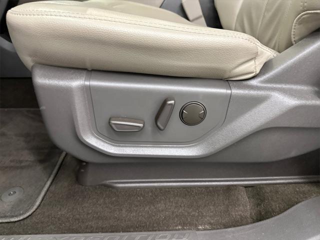 used 2020 Ford Expedition car, priced at $26,995