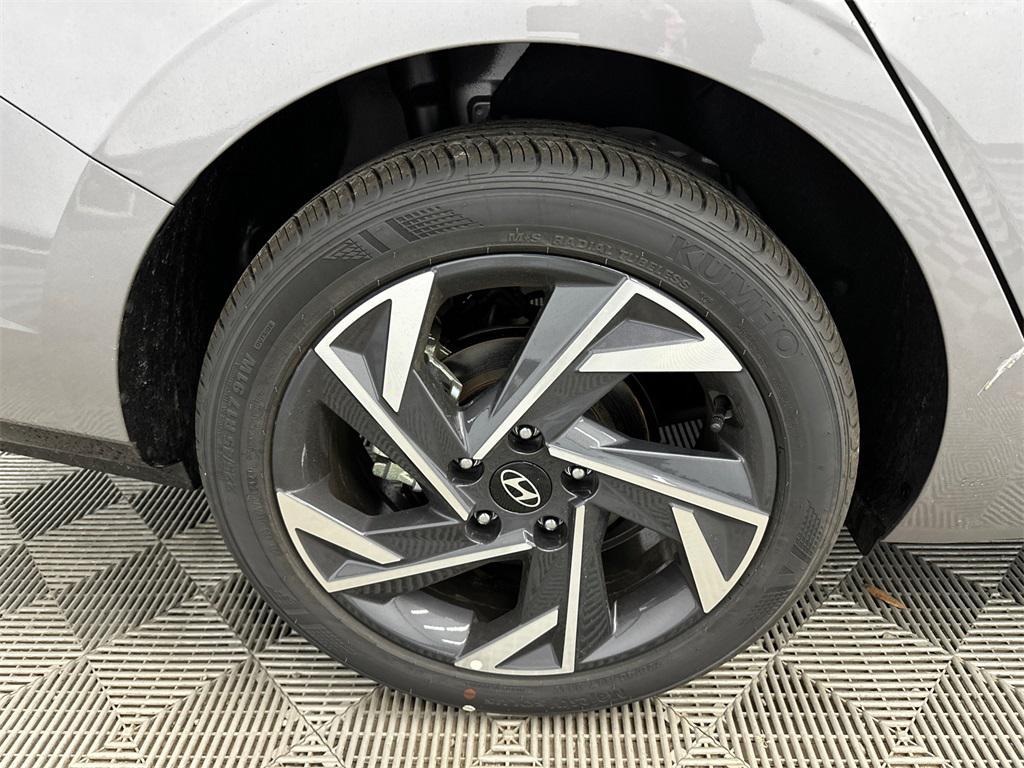 new 2025 Hyundai Elantra car, priced at $25,823