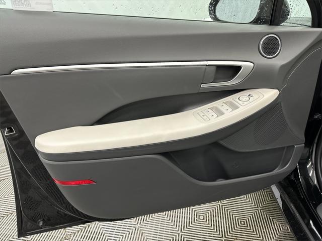 new 2025 Hyundai Sonata car, priced at $28,635
