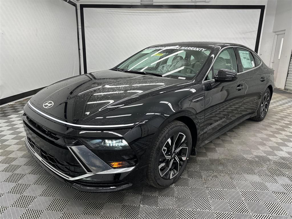 new 2025 Hyundai Sonata car, priced at $28,635