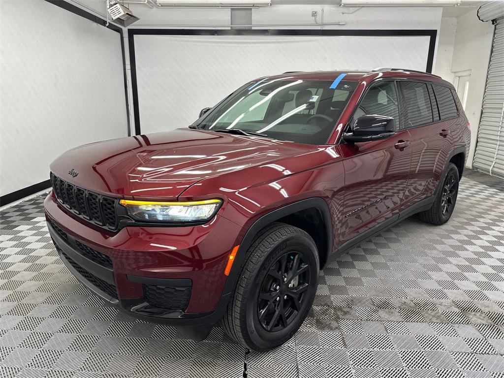 used 2024 Jeep Grand Cherokee L car, priced at $31,670