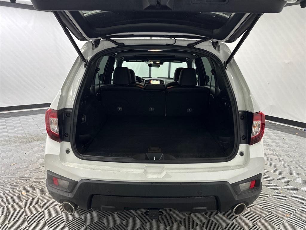 used 2022 Honda Passport car, priced at $25,372