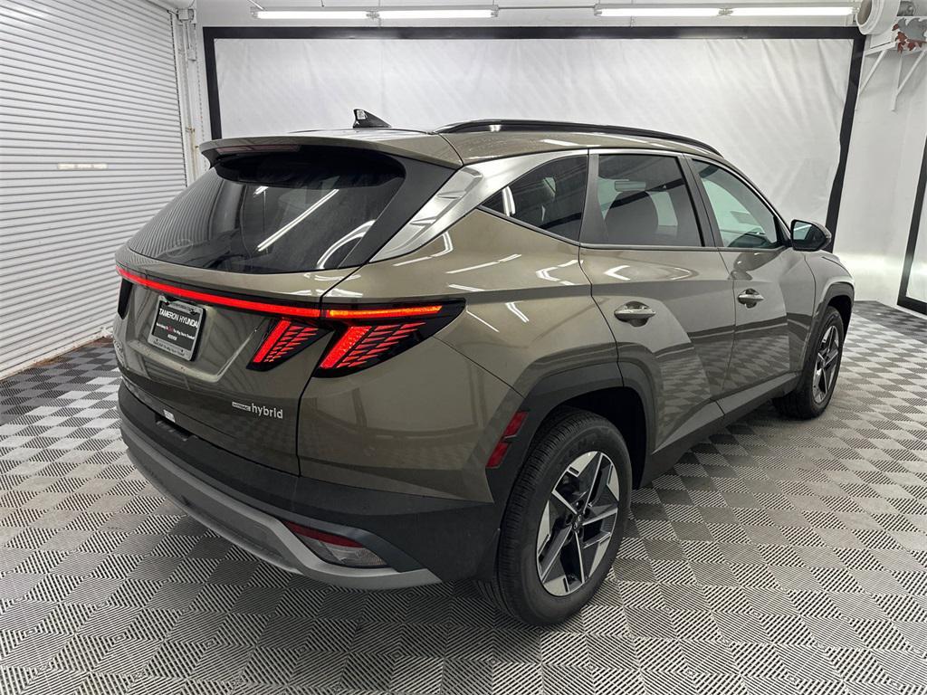 new 2025 Hyundai TUCSON Hybrid car, priced at $34,175