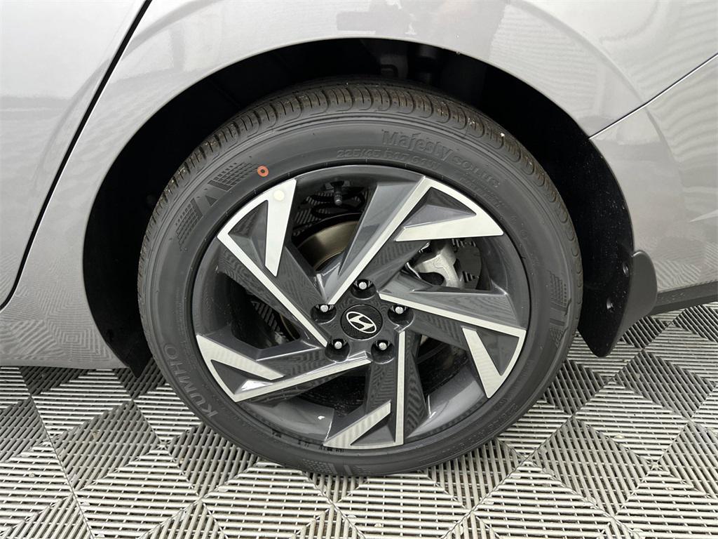 new 2025 Hyundai Elantra car, priced at $23,141