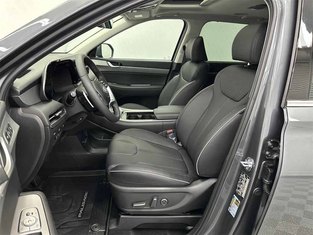 new 2025 Hyundai Palisade car, priced at $43,689