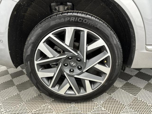 used 2022 Hyundai Santa Fe car, priced at $24,927