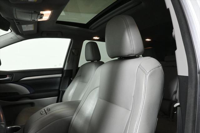 used 2017 Toyota Highlander car, priced at $22,778