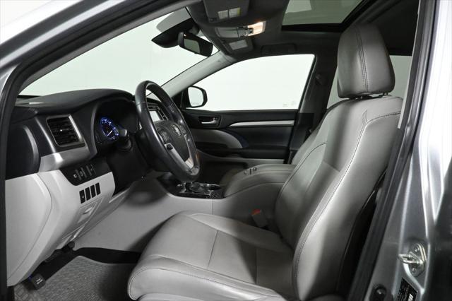 used 2017 Toyota Highlander car, priced at $22,778