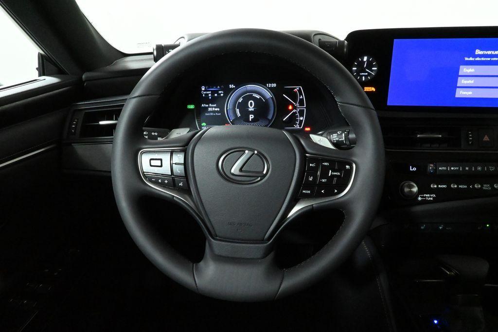 new 2025 Lexus ES 300h car, priced at $51,194