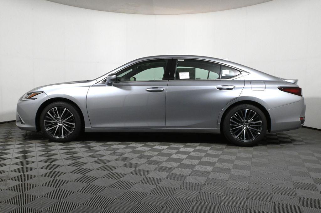 new 2025 Lexus ES 300h car, priced at $51,194