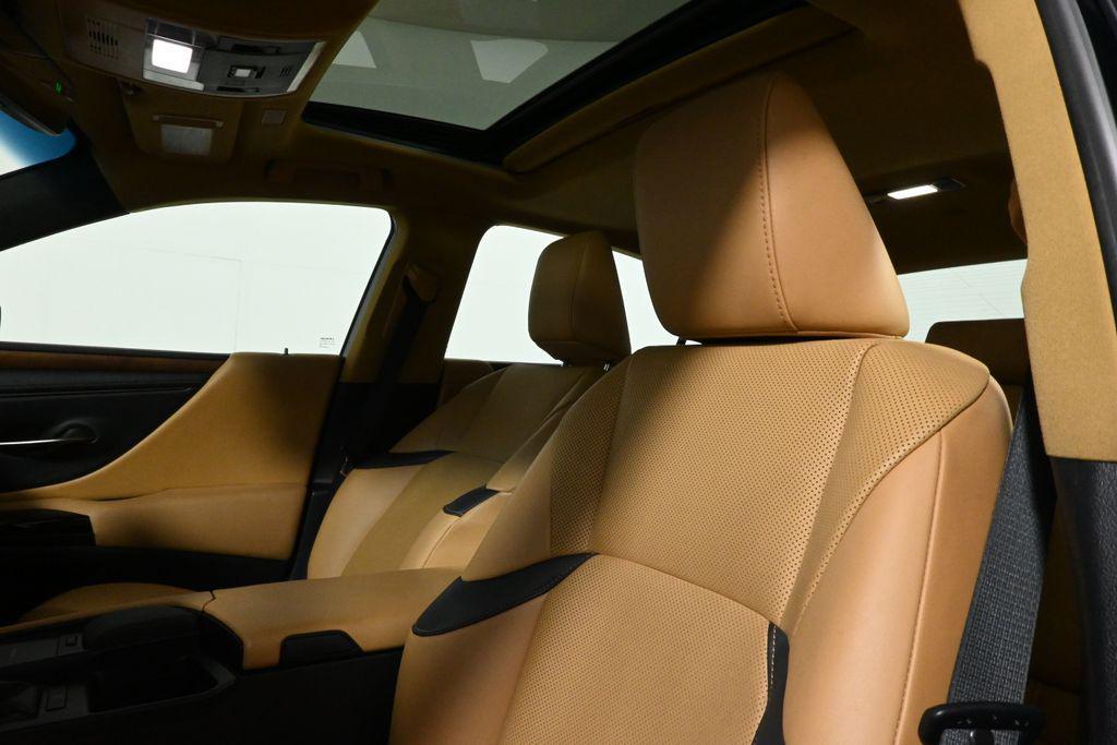 used 2022 Lexus ES 350 car, priced at $34,998
