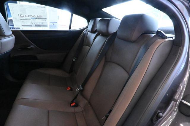 new 2025 Lexus ES 350 car, priced at $50,505