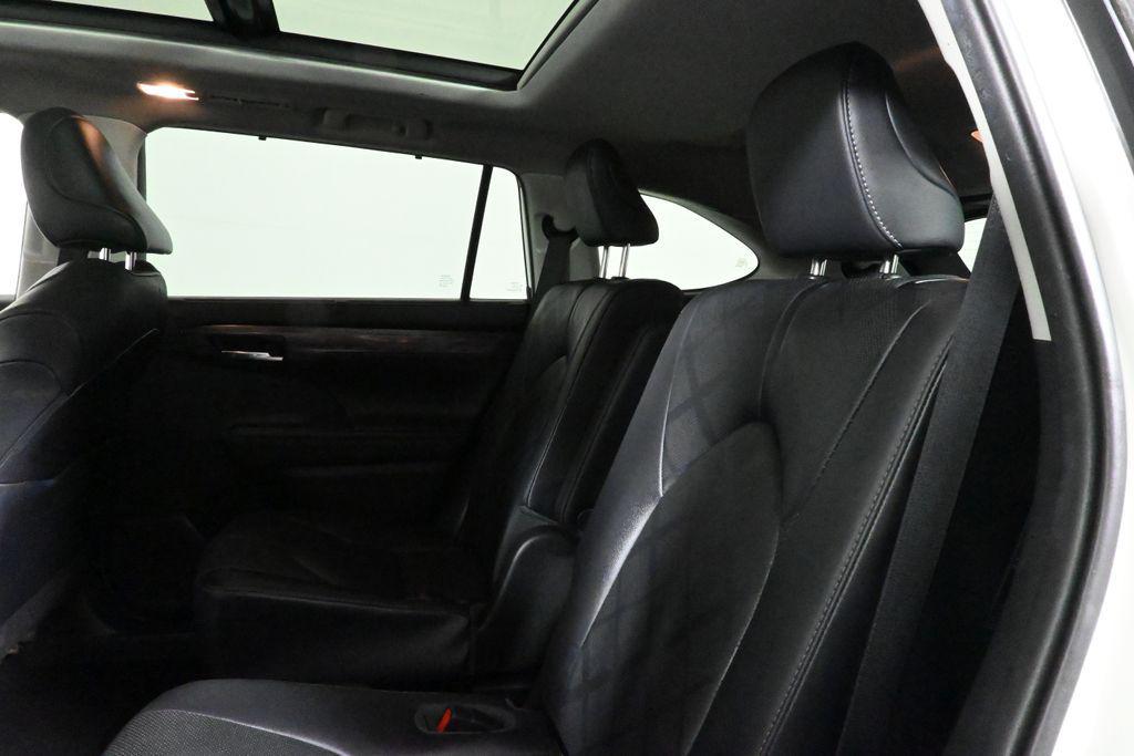 used 2020 Toyota Highlander car, priced at $31,957