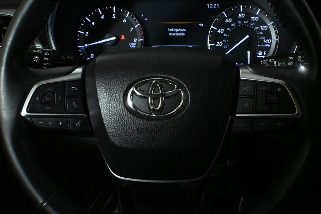 used 2020 Toyota Highlander car, priced at $31,957