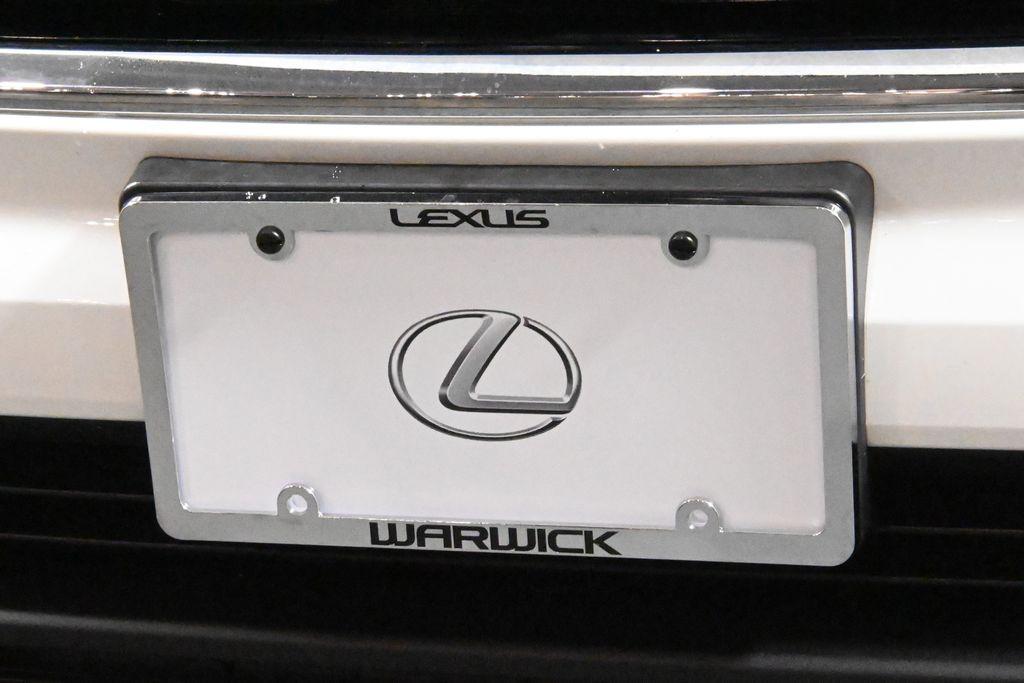 used 2020 Toyota Highlander car, priced at $31,957