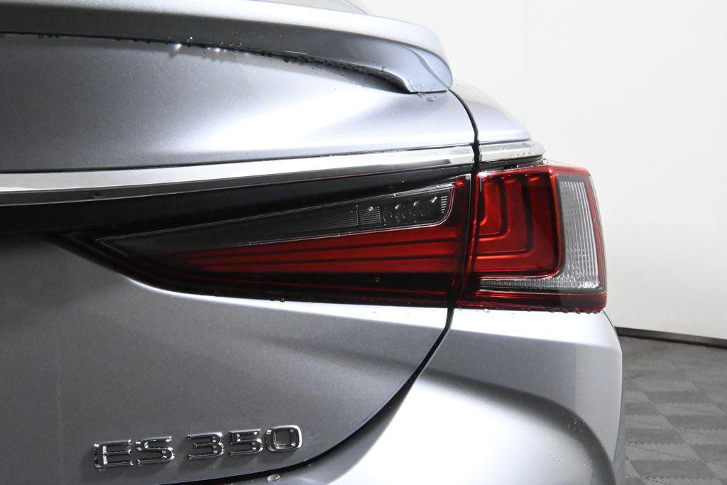 new 2025 Lexus ES 350 car, priced at $50,725