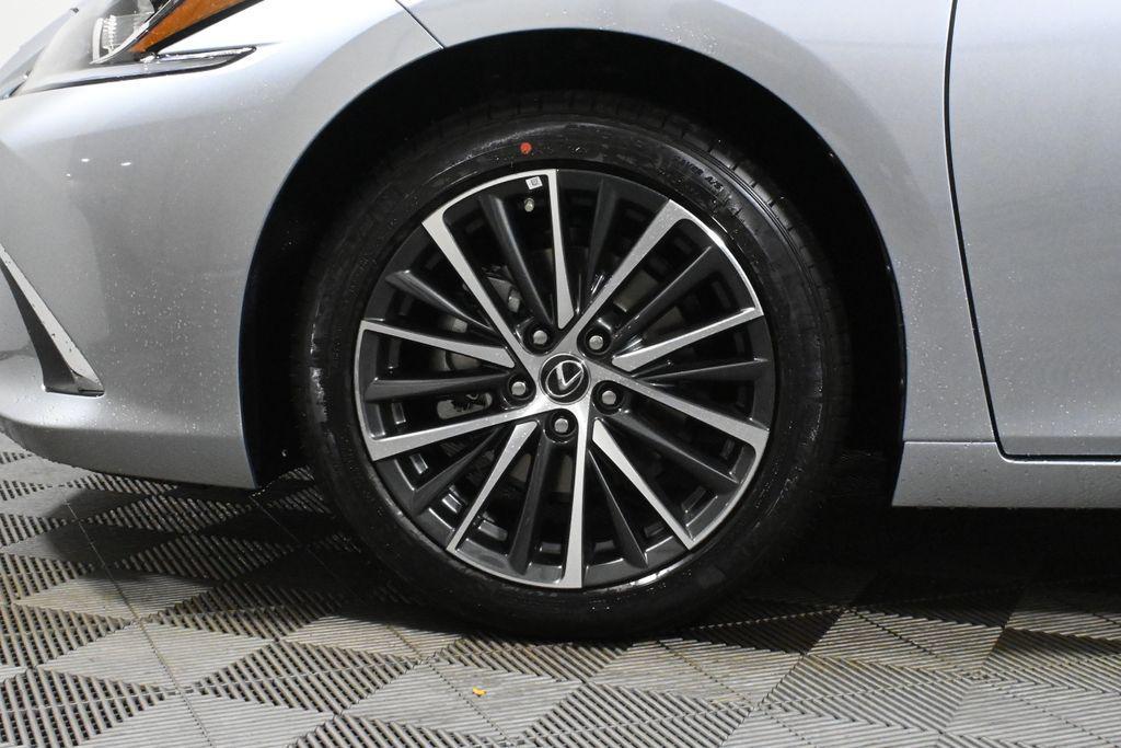 new 2025 Lexus ES 350 car, priced at $50,725