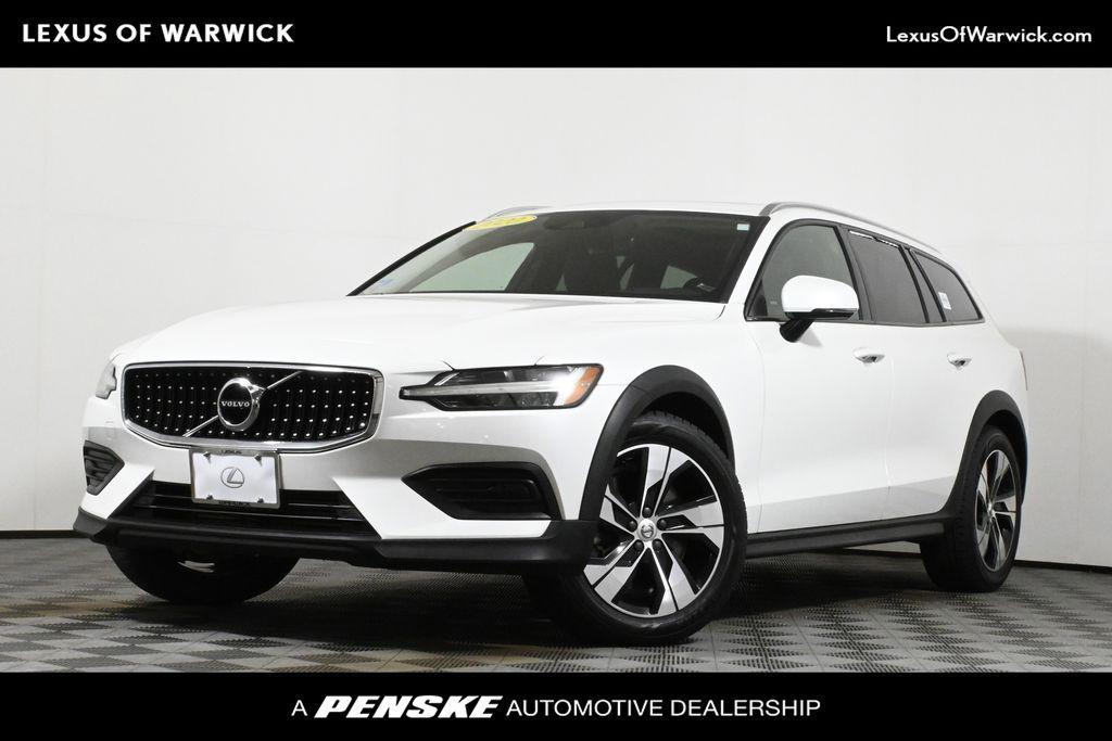 used 2020 Volvo V60 Cross Country car, priced at $28,997