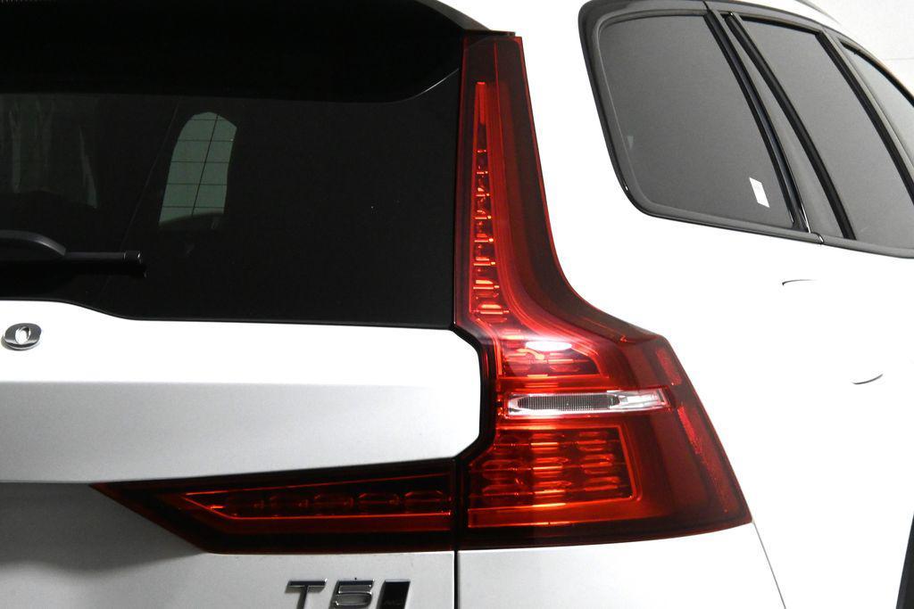 used 2020 Volvo V60 Cross Country car, priced at $26,969